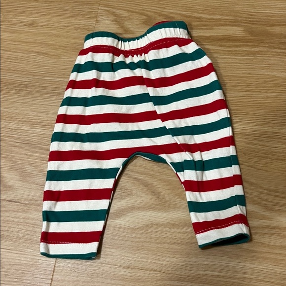 Assorted Infant Holiday & Christmas Clothes Bundle 0-3 Month - Picture 7 of 7